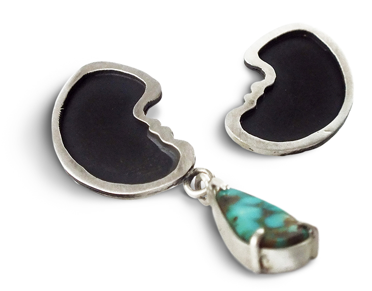 Handcrafted Picasso-inspired ring in oxidized silver with turquoise stone